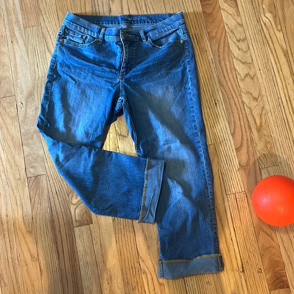 New York & Company crop jeans